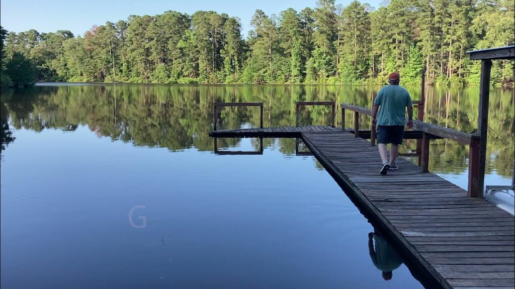 Explore Lake Gilmer Fishing, Kayaking & Sunset Views